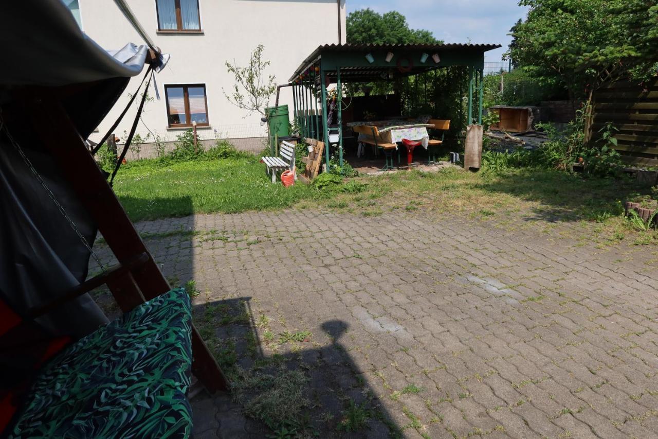 Appartement Im Einfamilienhaus, Automobil Und Robert Schumann Stadt Zwickau